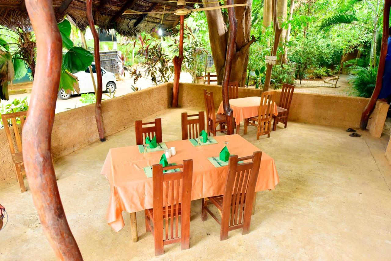 פולונרואה Ariya Rest & Ayurveda Spa מראה חיצוני תמונה