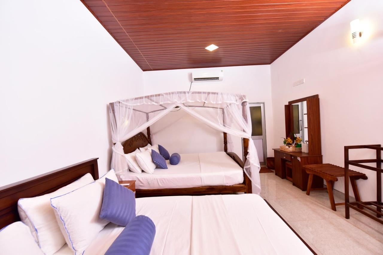 פולונרואה Ariya Rest & Ayurveda Spa מראה חיצוני תמונה